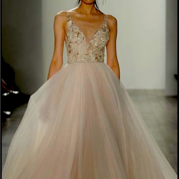 Lazaro Wedding Dress Style 3712 by JLM Couture Blush street size 2/4 - Picture 1 of 7